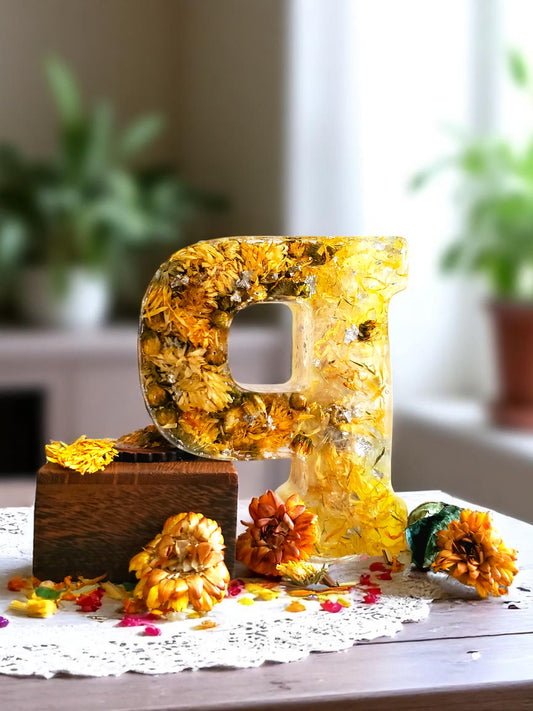 Custom LED Resin Letter | Real Dried Flowers | Personalized Floral Keepsake | Gift for Her, Baby Name Decor, Memorial Letter | Holiday Decor