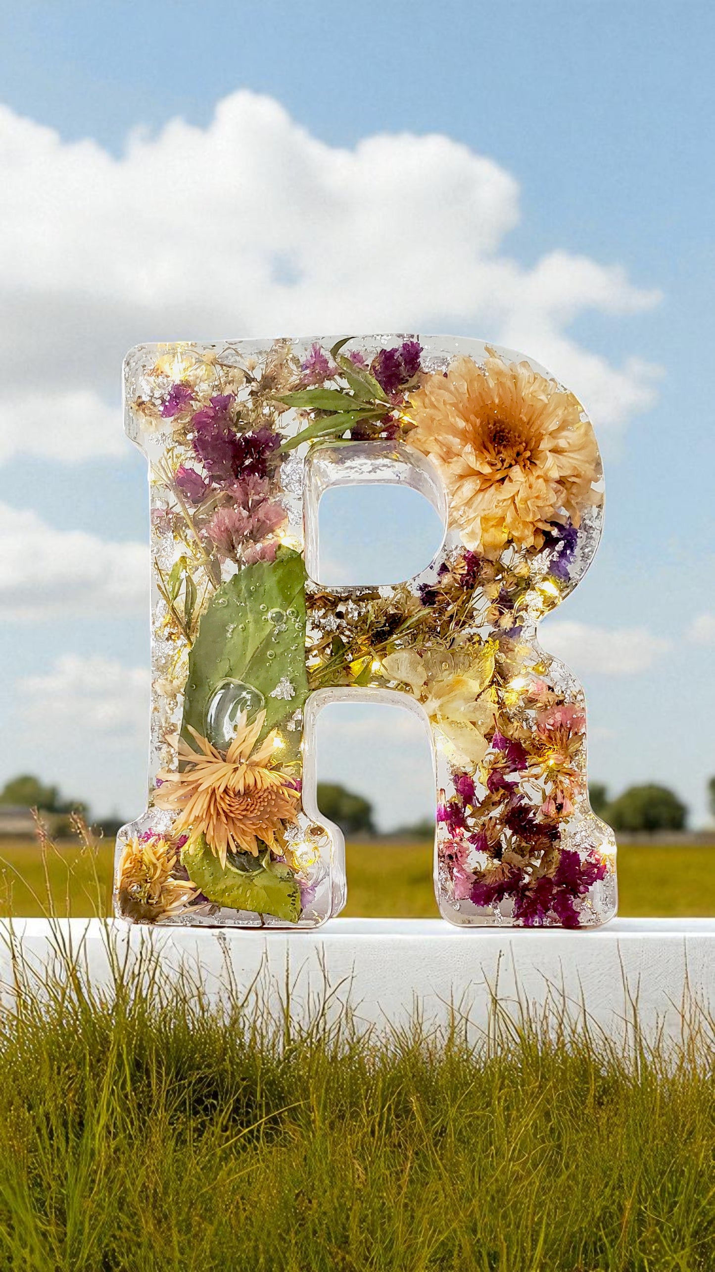 LED Resin Initial | Real Dried Flowers | Personalized Floral Keepsake | Boho Aesthetic, Illuminated Letters | Memorial Letter | Made for You